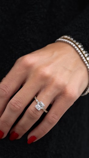 🎄✨ Which ring would you love to find under the tree? 🎁💍 #engagement #engagementring #engagmentring #engagementringideas #ring #wedding #holidaygifts #holidayproposal | Israel Diamond