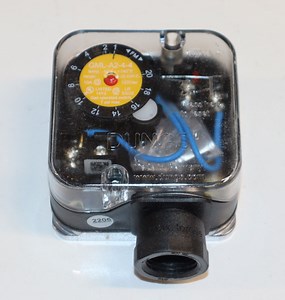 Raypak 011770F Pressure Switch Low Gas