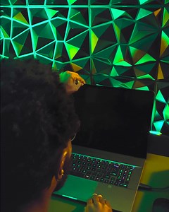 Desperte sua criatividade com o MSI #CreatorZ17. Este notebook foi cuidadosamente projetado para transformar suas visões artísticas em realidade. Realize seu sonho conosco e experimente todo o potencial da sua criatividade! | MSI Gaming