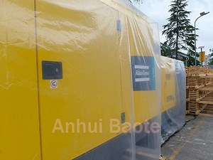 [Hot Item] Atlas Copco Famous Brand Air Compressor V900 with Dynamic Air Volume Adjustment Function