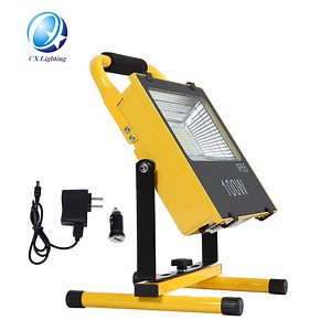 [Hot Item] High Power High Bright Outdoor IP65 100W 200W Spot Lights Portable Solar LED Flood Light for Camping Fishing