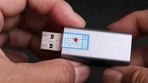Мультипортовый USB-адаптер черного серого цвета: стоковое видео (без лицензионных платежей), 3583198161 | Shutterstock