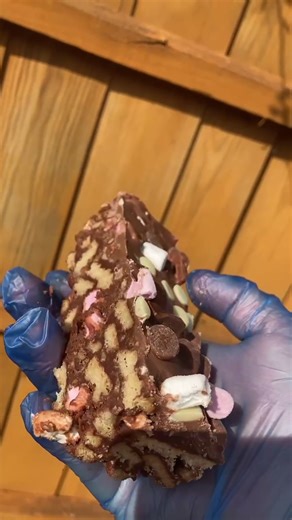 Milka Bar Rocky Road: A Chocolate Delight