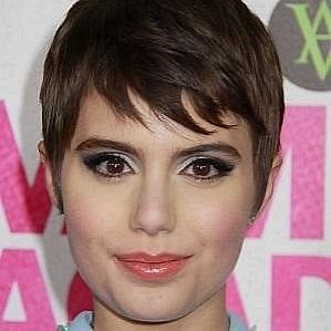Sami Gayle Boyfriend 2026: Dating History & Exes - CelebsCouples