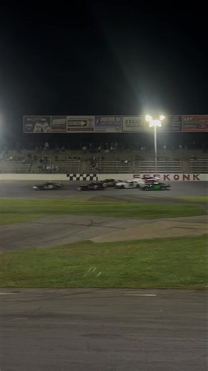 13K views · 84 reactions | Non-stop mayhem in the Late Models tonight…﫣 #LateModels #SeekonkSpeedway #PlayoffTime | Seekonk Speedway | Facebook