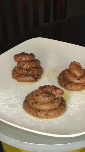 How to Make a Realistic Poop Cake
