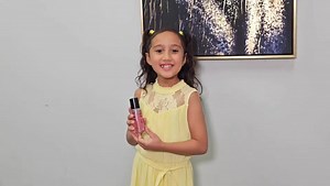 Nuestras niñas y jóvenes de curso básico, en su primera práctica de medios, escritura de anuncio para mercadeo y primeras técnicas de dicción. ¡Hermosas! | Pro Models by Yamilet Serrano