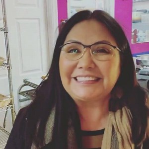 ANA GABRIEL envía un mensaje especial en esta navidad... "Desde un rinconcito Mexicano en Miami, deseándoles una NAVIDAD HERMOSA Y UN AÑO NUEVO LLENO DE BENDICIONES." @anagabrieloficial #feliznavidad | Ana Gabriel La Leyenda