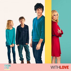 Ken jij de hartverwarmende film Finding Love In Mountain View al? Over architect Margaret die plotseling de zorg voor haar neefje en nichtje op zich neemt nadat hun ouders zijn omgekomen bij een auto ongeluk. 😢 Gelukkig krijgt ze dan hulp uit een onverwachte hoek... https://bit.ly/Kijk-Naar-FindingLoveInMountainView | WithLove