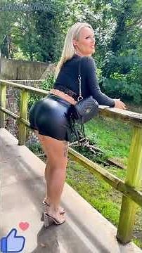 Cristina Fox ~ Plus Size Curvy Model ~ Bio & Facts