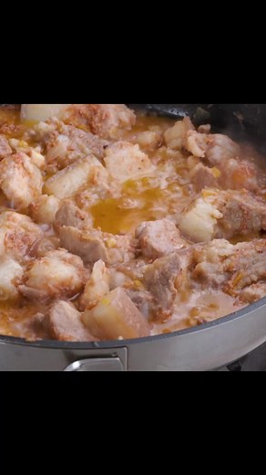 28K views · 408 reactions | Pork Binagoongan Pork Binagoongan is a boldly-flavored Filipino dish that’s quite simple and easy to make. Tender pork belly with a rich, savory shrimp paste sauce bursting with umami and salty flavors. It’s perfect with lots of steamed rice, so be prepared to pig out (pun intended)! | Foxy Folksy - Modern Filipino Kitchen | Facebook