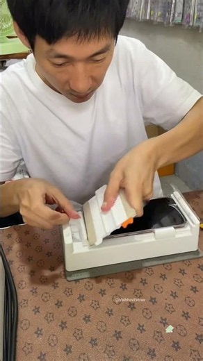 This shopkeeper took full amount and put tape on the phone instead of tempered glass #shortsvideo