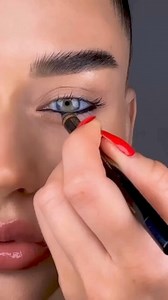 Unveiling the artistry of beauty ✨💄 Dive into the world of glam with @makeup_tutorial_5 💋 . . . #MakeupArtistry #GlowUp #BeautyEssentials #FlawlessFinish #MakeupInspiration #GlamGoals #BeautyMagic #BeautyEnchantment #MakeupMastery | Beth Bender Beauty