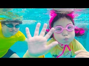 Boram play with friends in kids swimming pool