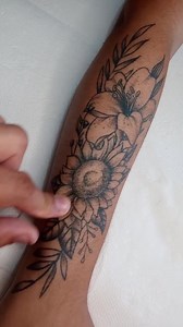 4 comments | Cicatrizada 殺 | Taylor Tattoo | Facebook