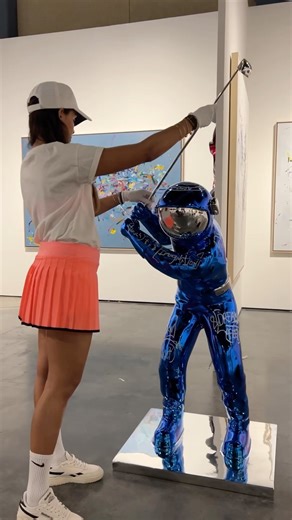 Discover the Art Angels Contemporary Gallery in LA and Miami Artworks Shipping Worldwide | Art Angels