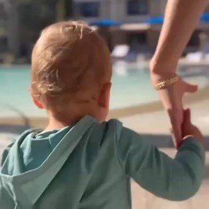 Nexxus keeps my hair strong & hydrated all summer—grab the 32oz at Costco! | Becca Kufrin