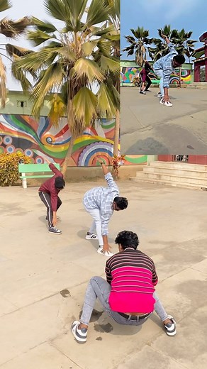BTS😅 cameraman @_k5_krishna_ . . #instahair #explore #hairdo #blonde #curlyhair #hairoftheday #instagram #highlights #barbershopconnect #wigs #hairinspo #instagood #behindthechair #haircolour #photography #model #hairlove #protectivestyles #viral #hairstyling #hairtutorial #trending #haircuts #barberlove #hairtrends | Pintu Moharana
