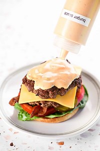 Slather it on your burgers, drizzle it on your pizza, or dip your fries in it. Sweet and spicy, this topping is such a great burger sauce! Get the recipe! bit.ly/3I0SHnz #burger #hamburger #specialsauce #sauce #sweet #spicy #picnic #summer #recipe #recipes #thegunnysack #foodie #yum | The Gunny Sack