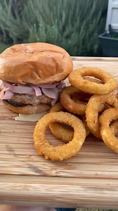 Deconstructed Chicken Cordon Bleu Burger 🍔 @lisathehalogriller used Bear Mountain BBQ Mesquite Wood Pellets to bring the smoky flavor. 💨 This was mostly just for fun & I thought it would be a delicious switch up for us. While there was a lot of work in prepping and getting to the finish line, I would do this again! And I brought along some of my friends listed below to get the job done! @cookingwithbraize Burger smasher @blackstoneproducts Griddle @chosenfoods Avocado Oil & Mayo @walmart groun