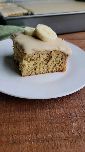 The brown sugar icing is perfect with banana cake. But it's also wonderful on butter cake, chocolate cake and spice cake! | Cooking With Carlee | Facebook