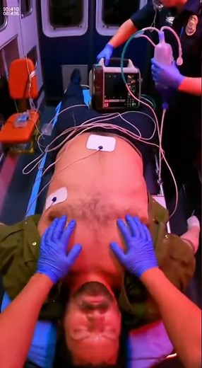 Paramedic Bodycam: Intense CPR Inside Ambulance