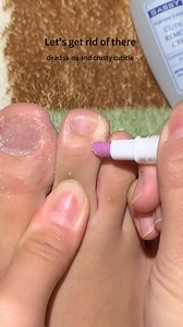 ❌ Please stop destroying your cuticles. Pushing too hard, cutting too deep, bleeding, soreness — your nails shouldn’t suffer just to look neat. ✨ Switch to the Cuticle Oil Pusher Pen. No harsh tools. No damage. Just gentle care with every swipe. 🌿 Infused with pure plant-based oils to: 💧 Soften dead skin without tearing 💧 Nourish cuticles & support healthy nail growth 💧 Repair dry, cracked edges — no bleeding, no pain Your nails deserve care, not damage. Shop 50% OFF Today! | Nail Handy