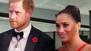 Meghan Markle makes surprise appearance on Ellen (The Ellen DeGeneres Show)