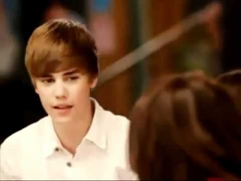 Justin Biebers FIRST Kiss!!! On SET of Victorious