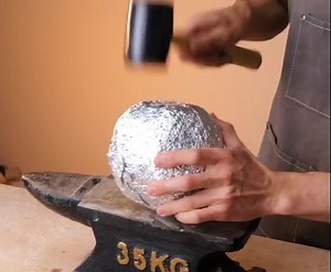 794K views · 2.4K reactions | Convertir piezas de automóvil en elegantes gafas de sol utilizando lámina metálica | Ideas en 5 minutos Niños | Facebook