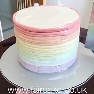 5.3K views · 65 reactions | How did we get a lovely buttercream striped look on previous cake? This is how! #faircake #cakeschool #buttercreamstripes | Fair Cake | Facebook