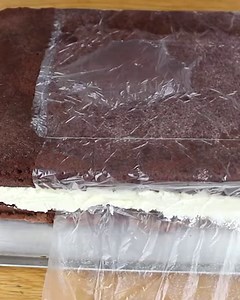 This Kinder cake will surely satisfy your sweet tooth 🍰 | Chocolates Lovers