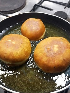 3.5K views · 87 reactions | My fluffy doughnut recipe 1and 1/2 of flour 1/4 of yeast 2spoon of milk powder pinch of salt melted butter 1/2 spoon 1/2 egg 2spoon of sugar | Ebony Beauty Ventures | Facebook