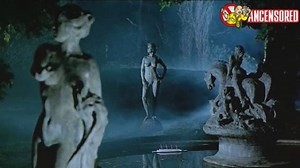 Elle Macpherson Nackt (war in dieser Szene 31 Jahre alt) in Verführung der Sirenen (1994)