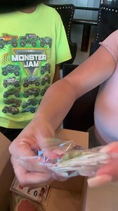 Unboxing a package from The latino Shop 😍😭🫶🏻 | Michelle Heart Vlogs