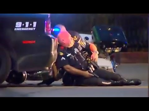 Snipers Fire at Police at Dallas Protest | 5 Officers Killed, 12 Shot