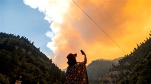 Dixie Fire updates: More structures threatened as fire grows to 91,000 acres