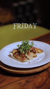 Hər gün saat 12:00-dan 15:00-a kimi biz dünyanın hər yerindən...