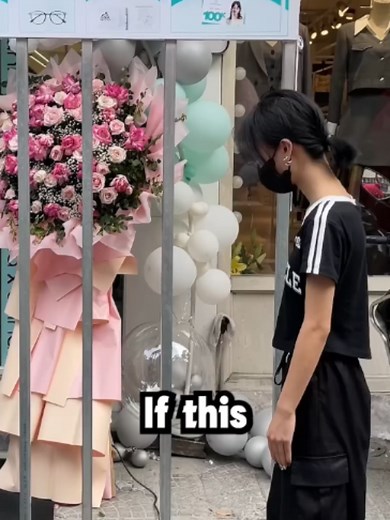Girl Conquers Bar Challenge but Misses iPhone 17 Win