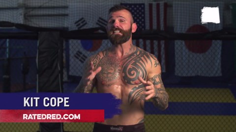 MMA Move Breakdown: Flying Knee Strike