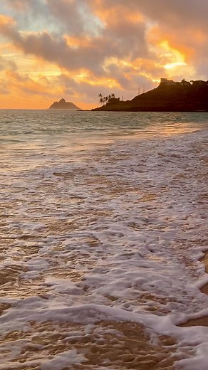 Sunrise. 🤙🏼☀️🏝 #sunrise #kailuabeach #oahu #paradise #hawaiilife #aloha #naturebeauty #oceanview | Darrin Davis