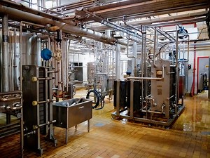 [Hot Item] Liquid Food and Beverage Processing Machines/ Blending, Mixing, Pasteurization Machine, Storage Tank, CIP System