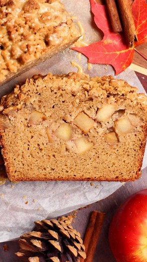 Apple Cinnamon Bread with Maple Glazed Crumble! 🍎 It’s a tender cinnamon sour cream loaf with a thick layer of caramelized apples through the middle and it’s topped with brown sugar crumble and maple glaze 🤤 The recipe is on my site. https://scientificallysweet.com/apple-cinnamon-bread-with-maple-glaze/ #applebread #cinnamonapple #applecinnamonbread #appleloaf | Scientifically Sweet