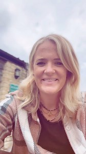 4 more sleeps 🎉 | Elles Bailey