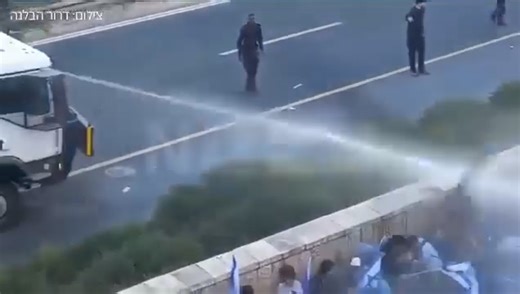 When i see a cockroach inside a Washroom 😂 | Memistan