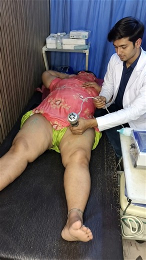 Shockwave Therapy for Knee Pain & Quadriceps Stiffness | Fast Pain Relief Without Surgery