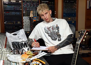 Machine Gun Kelly Bashes Sean Strickland During Podcast And The UFC Star Claps Back