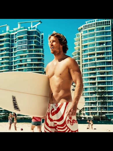 Tsunami et poupées étranges : récit de survivants sur une plage inondée