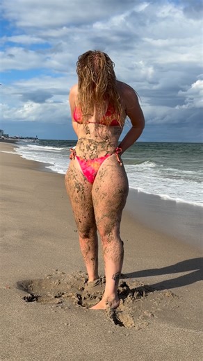 Patty Cake on Instagram: "Mud bath time 🤫"