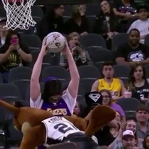The Spurs Mascot Is #Savage | Basketball Unleashed | Facebook